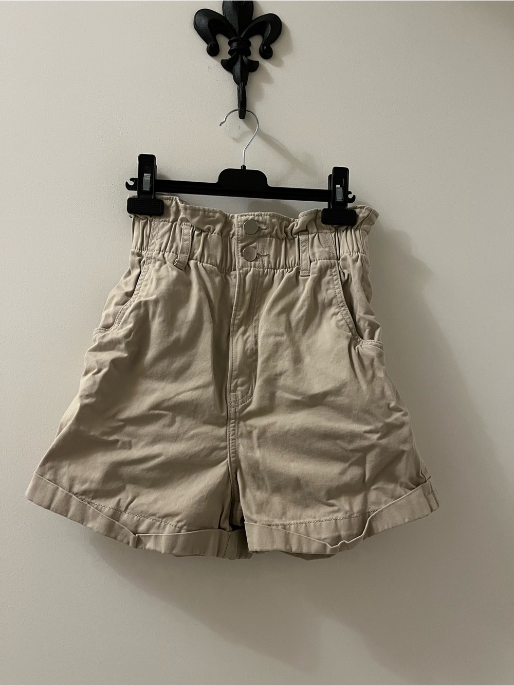 H&M High-Waist Paperbag Khaki Women’s Shorts